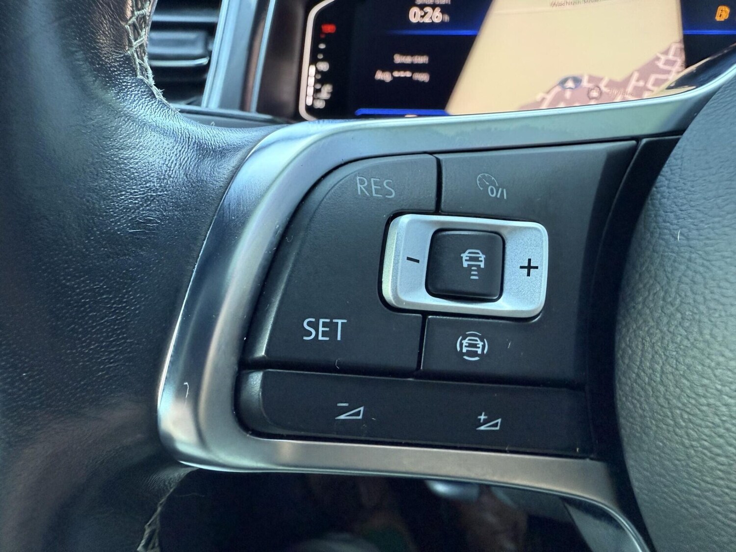 Used Volkswagen T-Roc 2021 for sale - 76343820: Photo 25