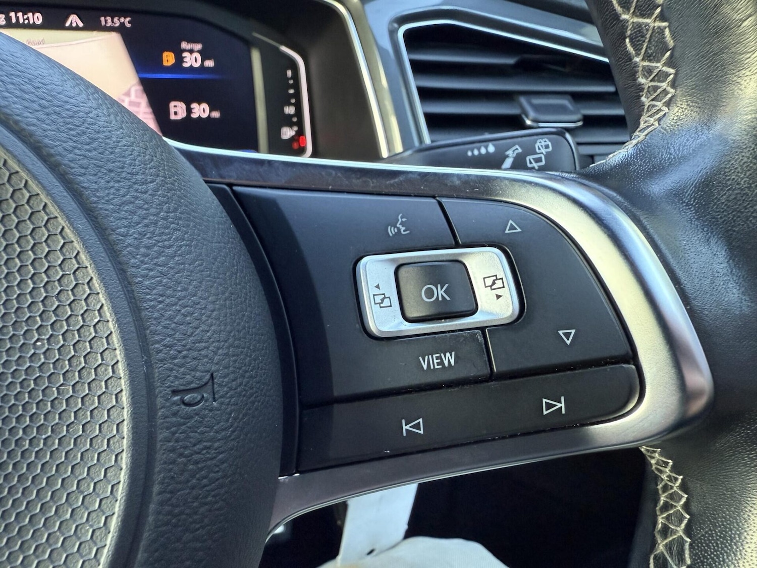 Used Volkswagen T-Roc 2021 for sale - 76343820: Photo 26