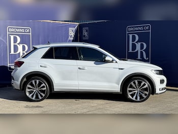 Used Volkswagen T-Roc 2021 for sale - 76343820: Photo