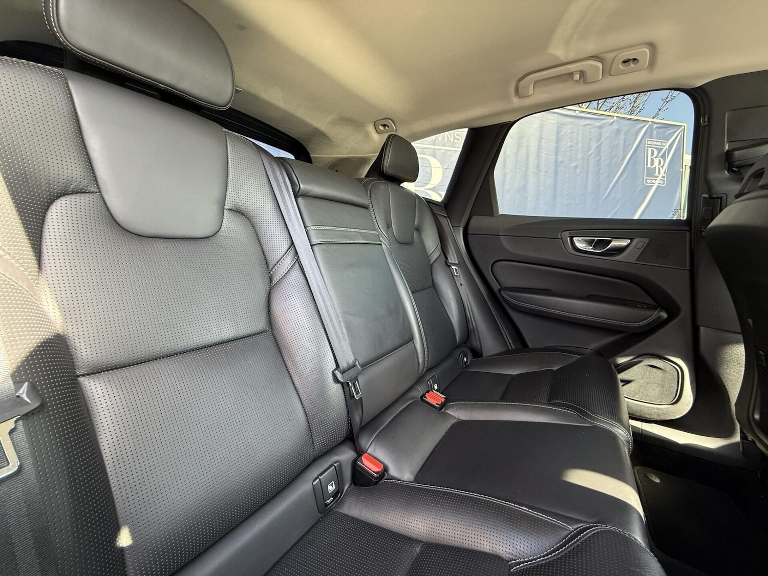 Used Volvo XC60 2019 for sale - 78176271: Photo 25