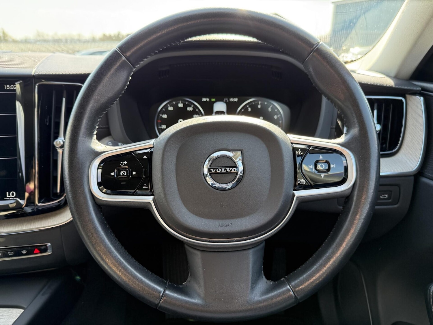 Used Volvo XC60 2019 for sale - 78176271: Photo 33