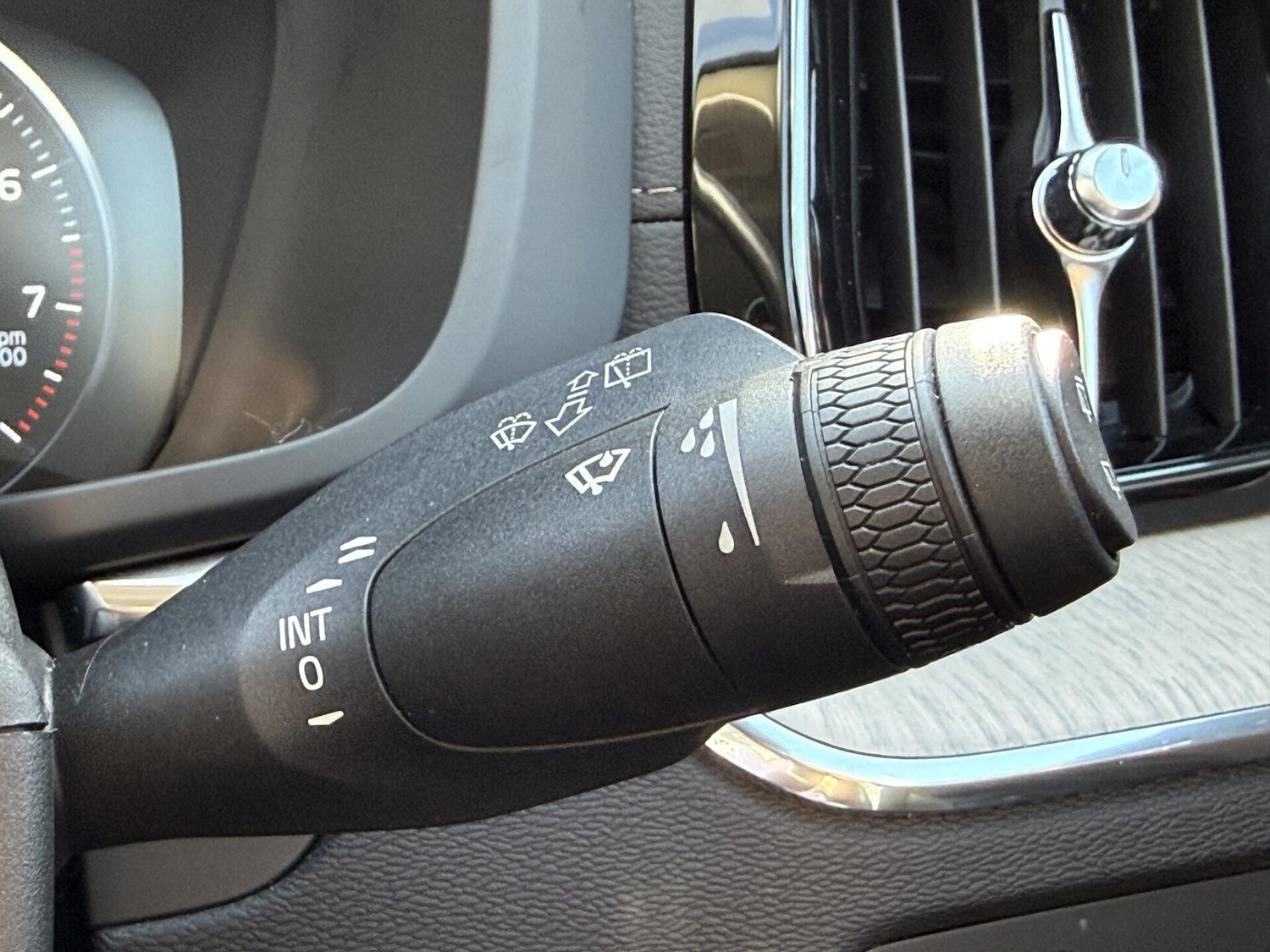 Used Volvo XC60 2019 for sale - 78176271: Photo 37