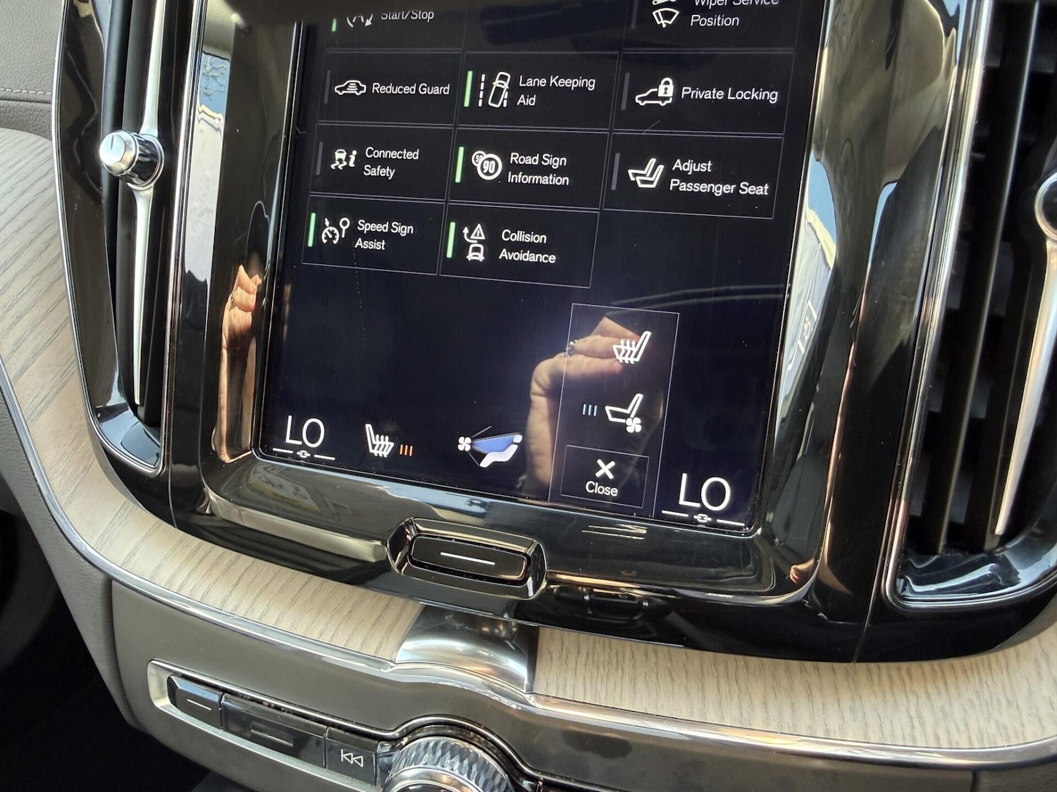 Used Volvo XC60 2019 for sale - 78176271: Photo 44