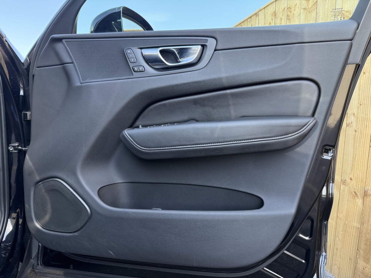 Used Volvo XC60 2019 for sale - 78176271: Photo 54