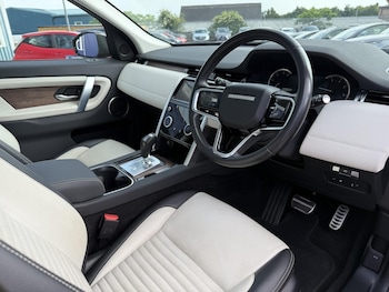 Used Land Rover Discovery Sport 2022 for sale - 78986825: Photo