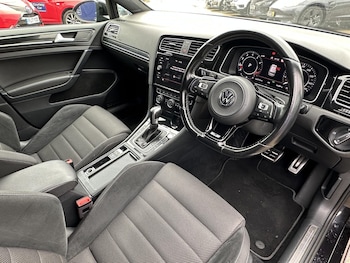 Used Volkswagen Golf 2019 for sale - 75337544: Photo
