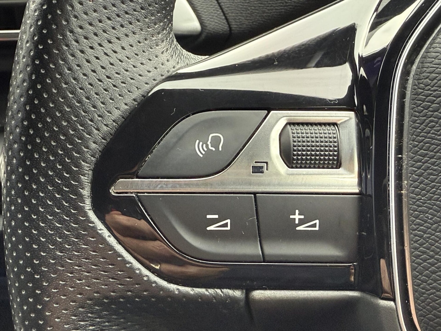 Used Peugeot 3008 2018 for sale - 76119907: Photo 27