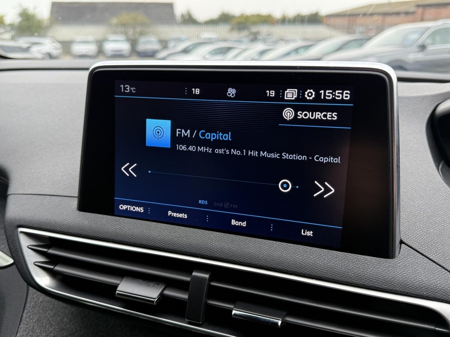 Used Peugeot 3008 2018 for sale - 76119907: Photo 32