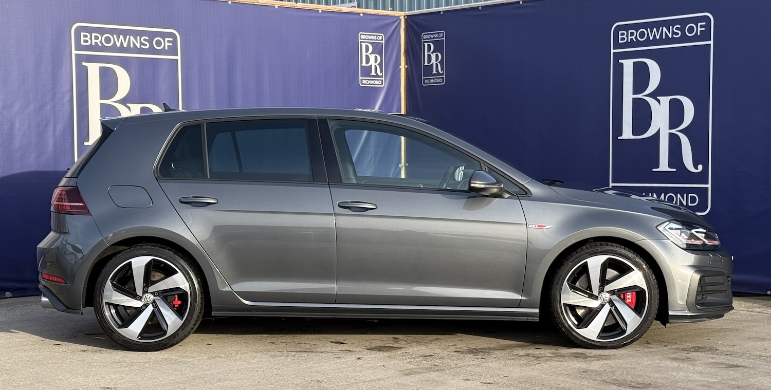 Used Volkswagen Golf 2020 for sale - 77208286: Photo 2