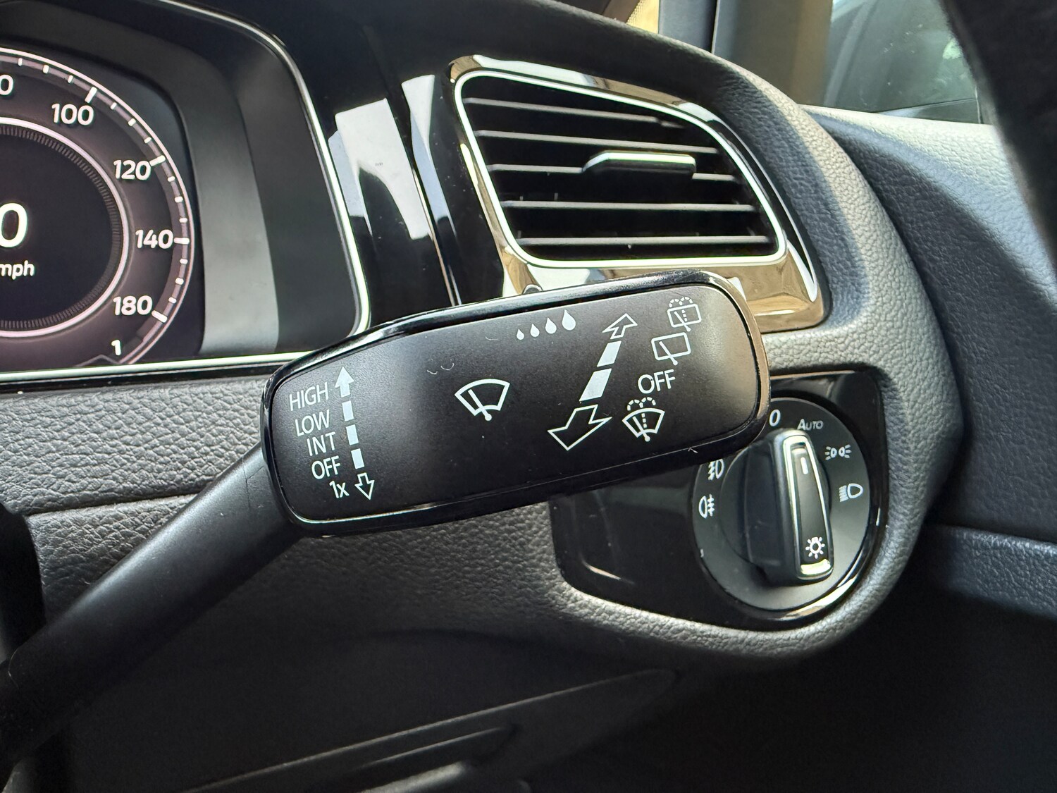 Used Volkswagen Golf 2020 for sale - 77208286: Photo 28