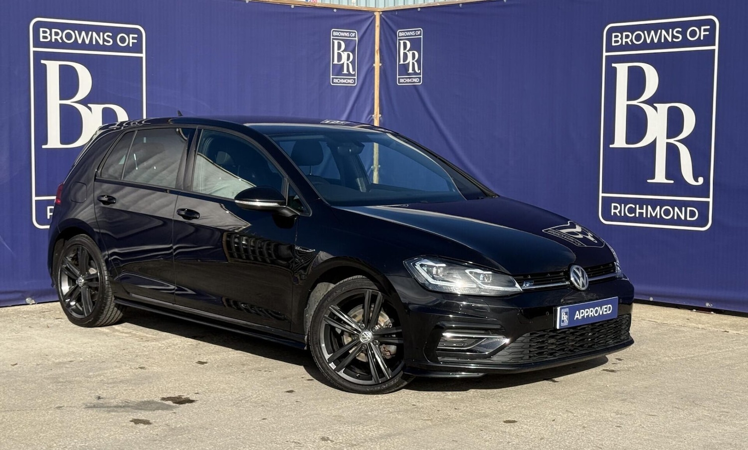 Used Volkswagen Golf 2020 for sale - 76343825: Photo 1