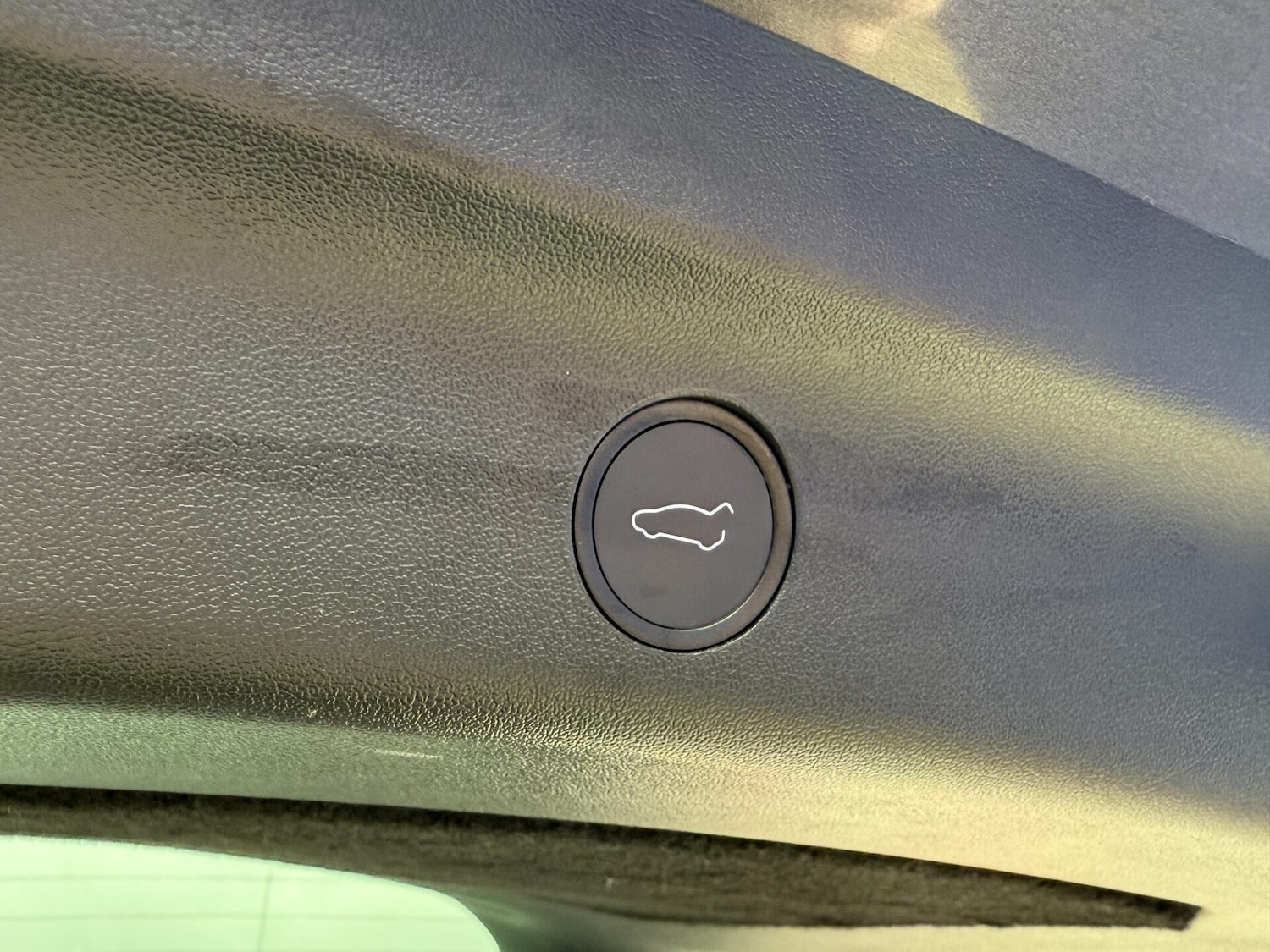 Used Tesla Model Y 2022 for sale - 76133779: Photo 24