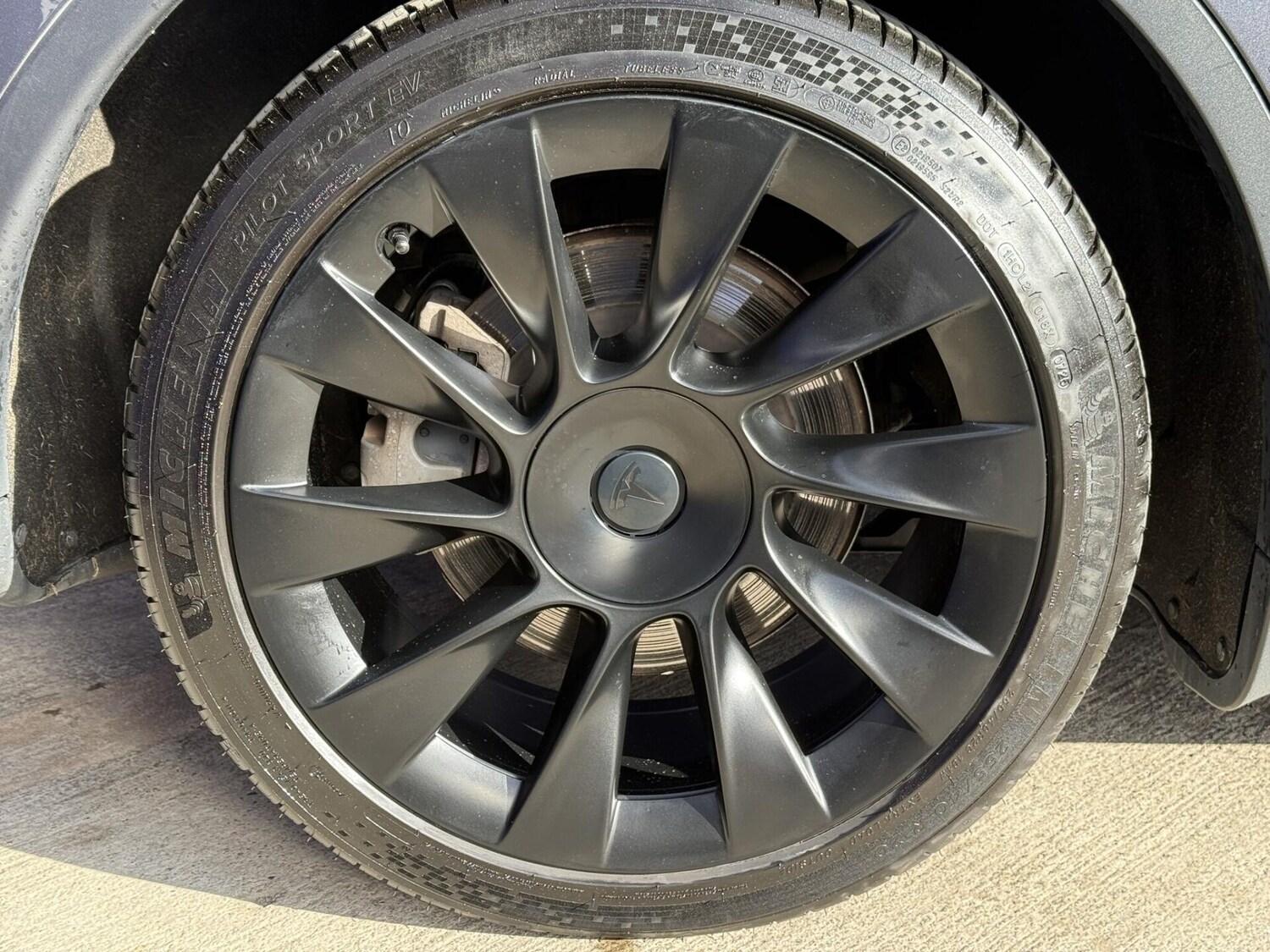 Used Tesla Model Y 2023 for sale - 78015901: Photo 15