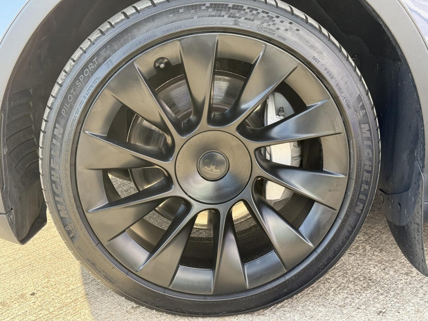 Used Tesla Model Y 2023 for sale - 78015901: Photo 17