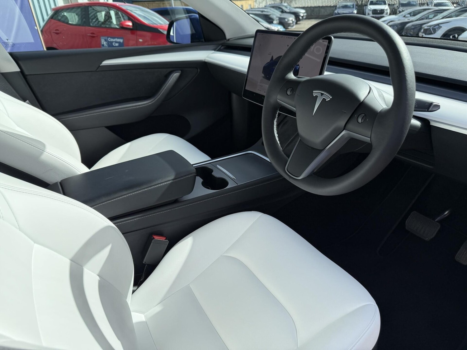 Used Tesla Model Y 2023 for sale - 78164599: Photo 2