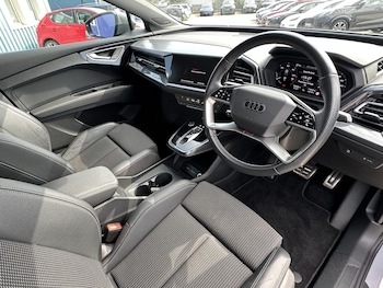 Used Audi Q4 e-tron 2022 for sale - 75560642: Photo