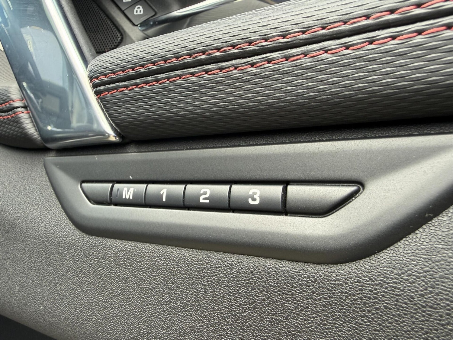 Used Land Rover Discovery Sport 2022 for sale - 78111887: Photo 31