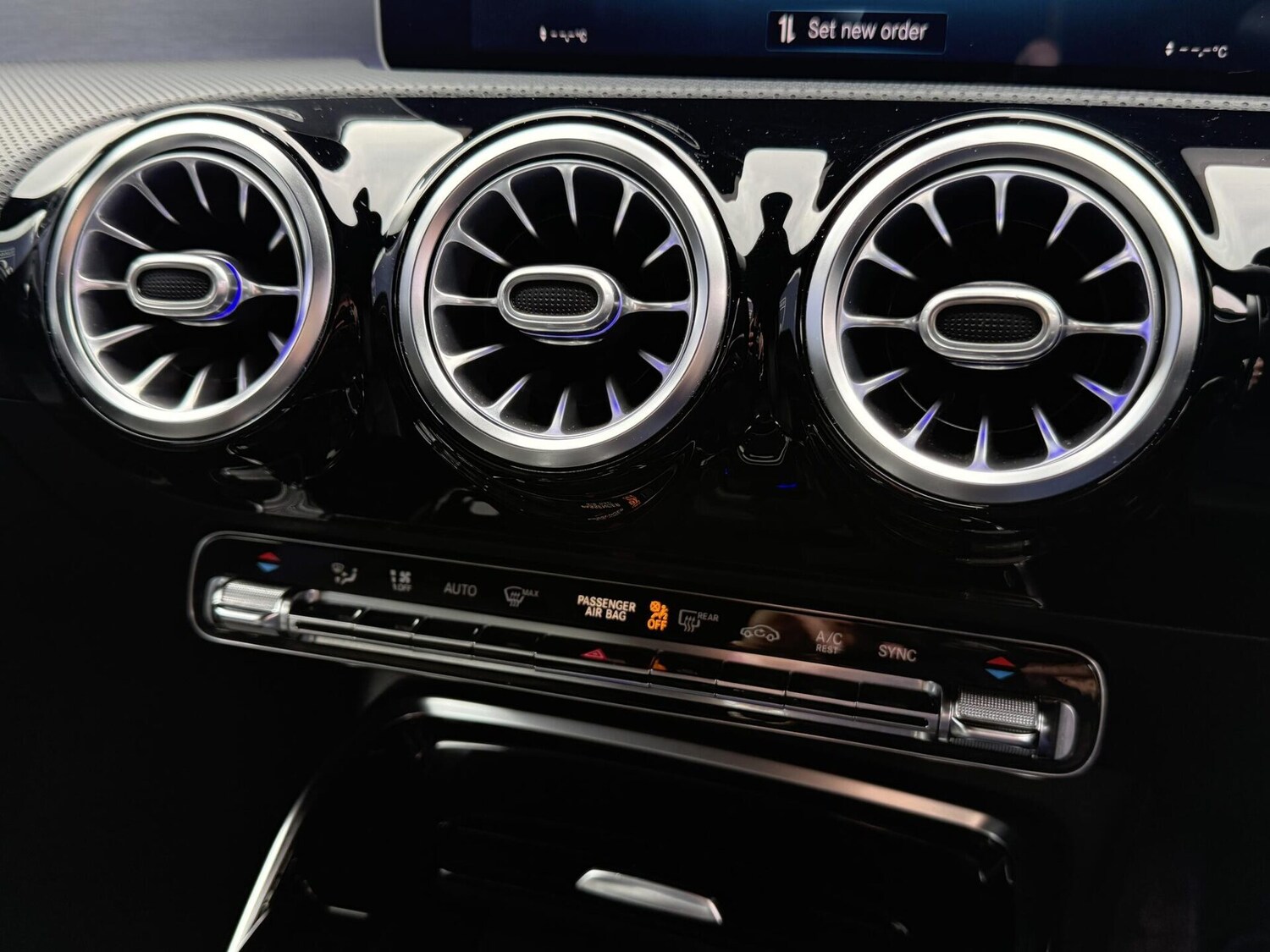 Used Mercedes-Benz A-Class 2019 for sale - 77952102: Photo 43