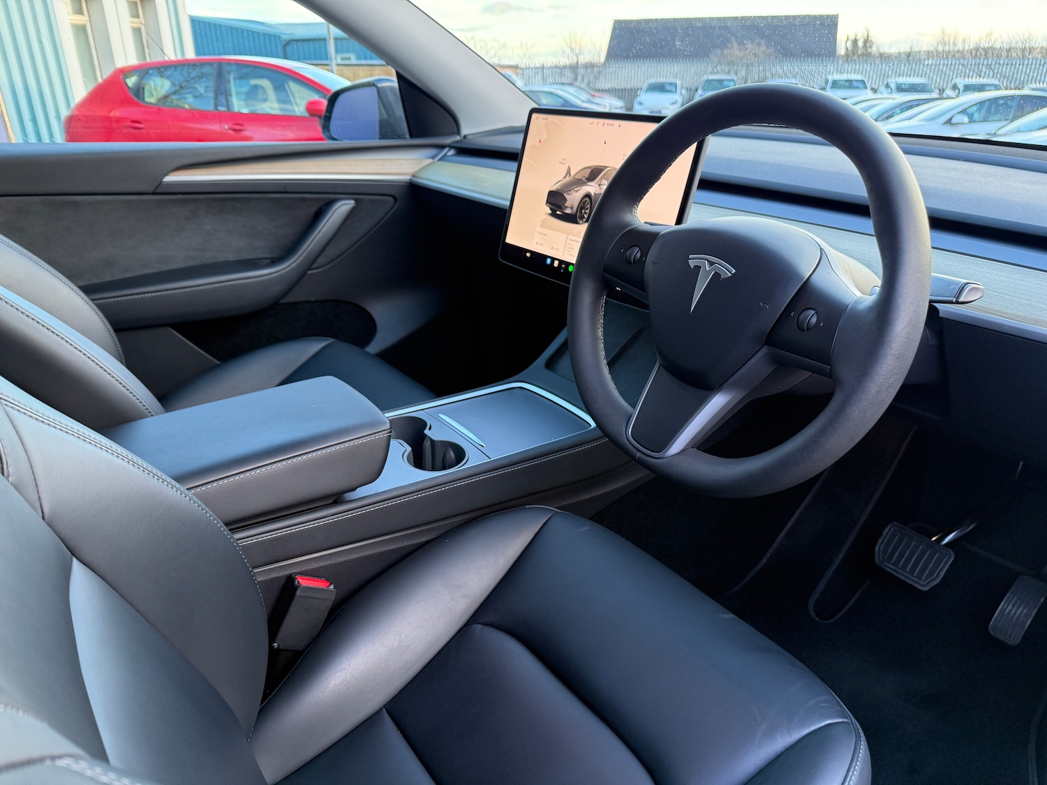 Used Tesla Model Y 2023 for sale - 77578754: Photo 2