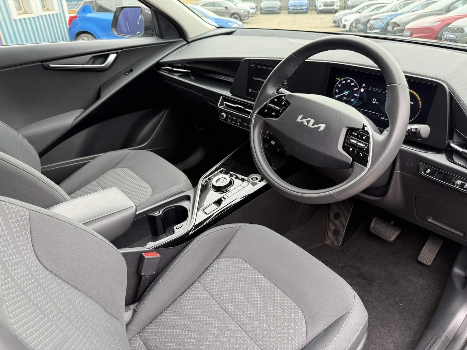 Used Kia Niro 2023 for sale - 78201585: Photo 2