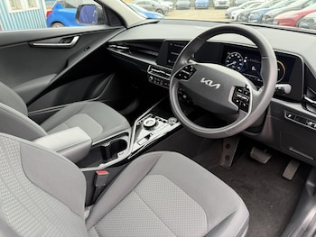 Used Kia Niro 2023 for sale - 78201585: Photo