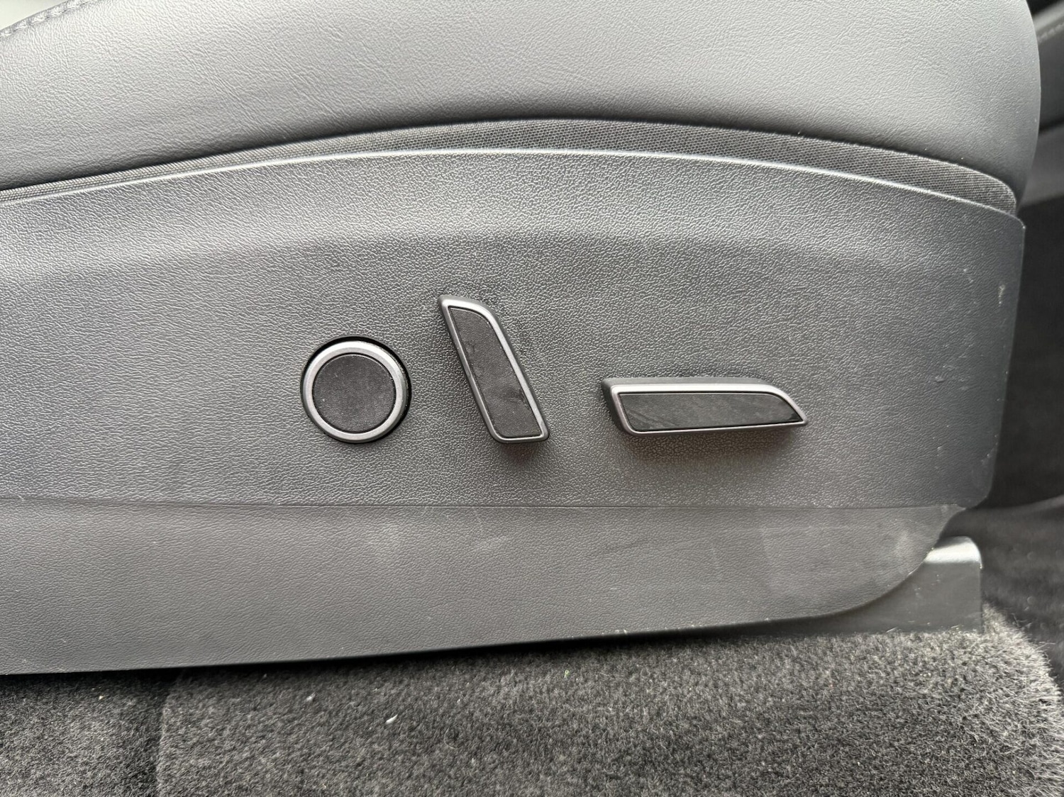 Used Tesla Model Y 2022 for sale - 77026436: Photo 30