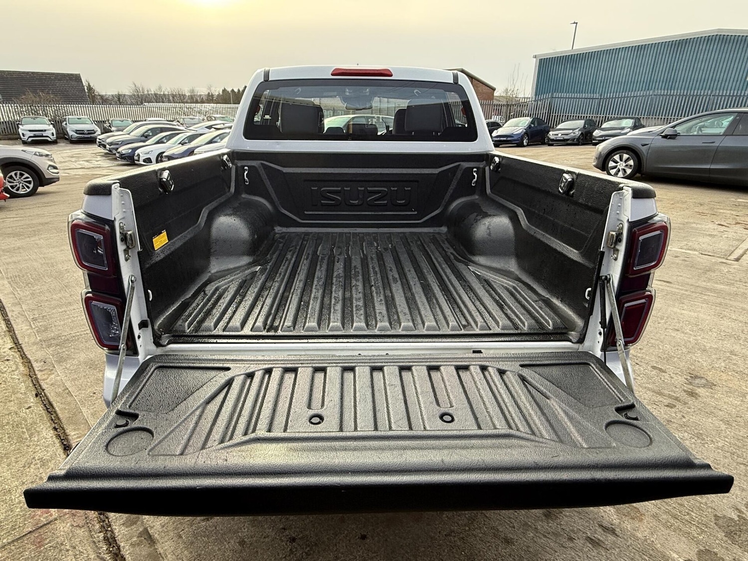 Used Isuzu D-Max 2023 for sale - 77148011: Photo 16