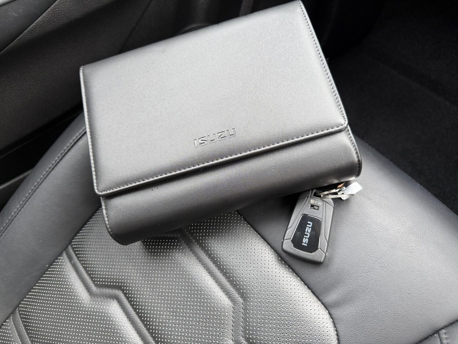 Used Isuzu D-Max 2023 for sale - 77148011: Photo 41