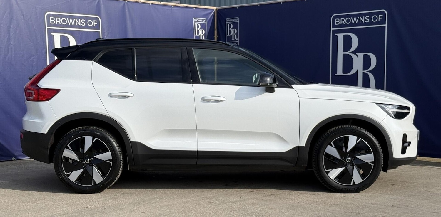 Used Volvo XC40 2023 for sale - 77947179: Photo 4