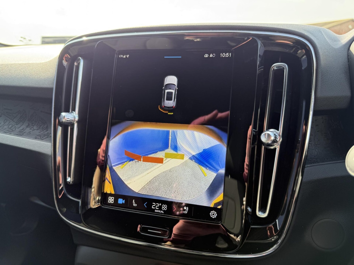 Used Volvo XC40 2023 for sale - 77947179: Photo 45