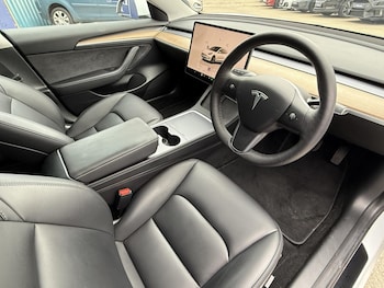 Used Tesla Model 3 2022 for sale - 75999435: Photo