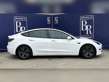 Used Tesla Model 3 2022 for sale - 75999435: Photo