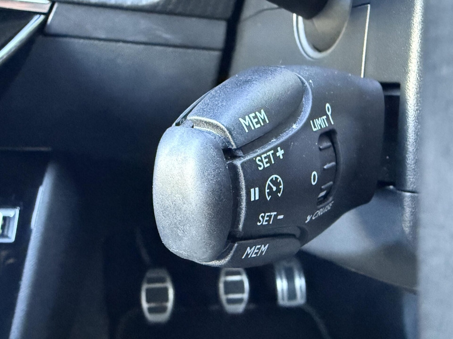 Used Peugeot 2008 2022 for sale - 77094530: Photo 32