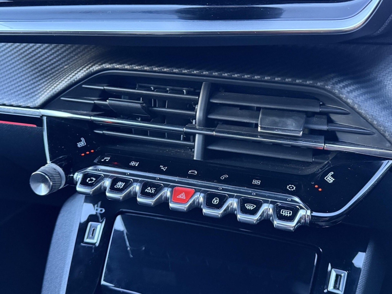 Used Peugeot 2008 2022 for sale - 77094530: Photo 39