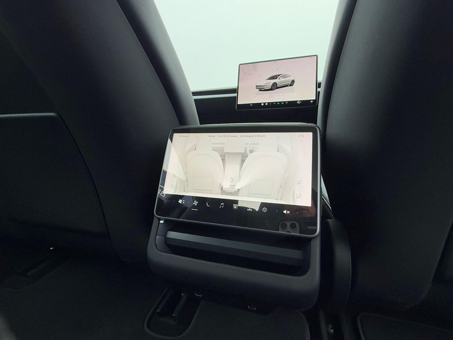 Used Tesla Model 3 2024 for sale - 77037204: Photo 29