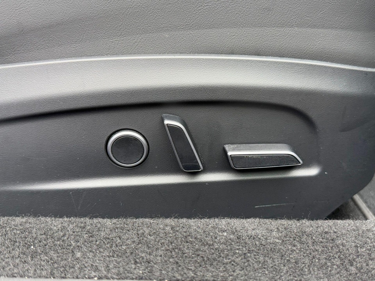 Used Tesla Model 3 2024 for sale - 77037204: Photo 34