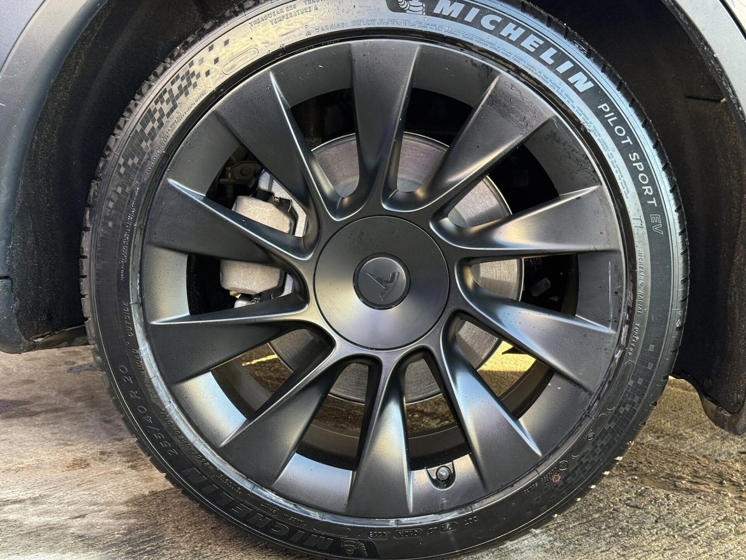 Used Tesla Model Y 2023 for sale - 77003567: Photo 17