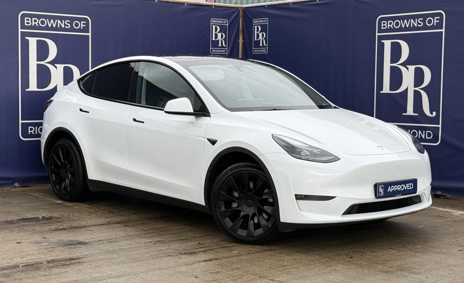 Used Tesla Model Y 2023 for sale - 76909353: Photo 1