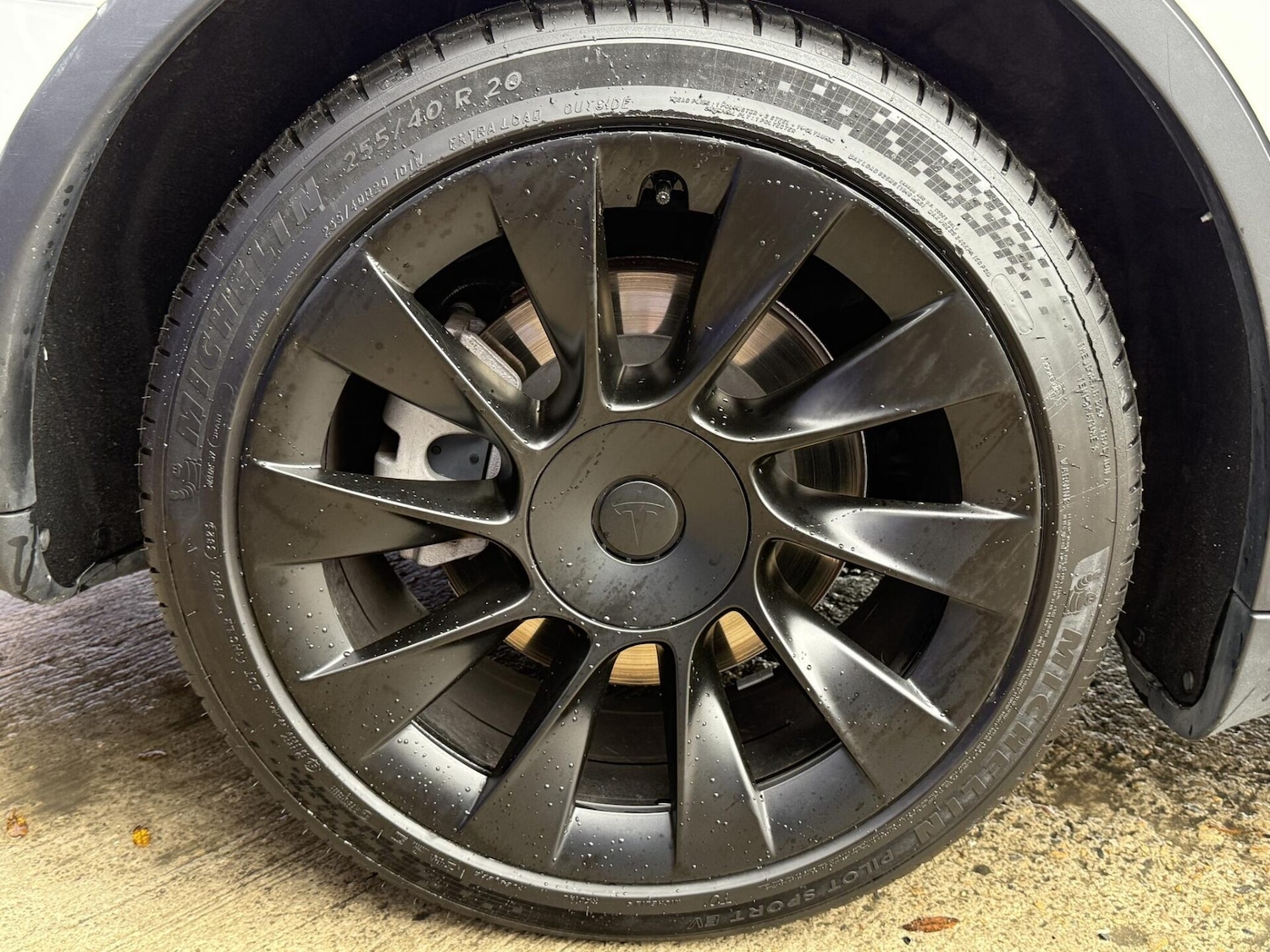 Used Tesla Model Y 2023 for sale - 76909353: Photo 15