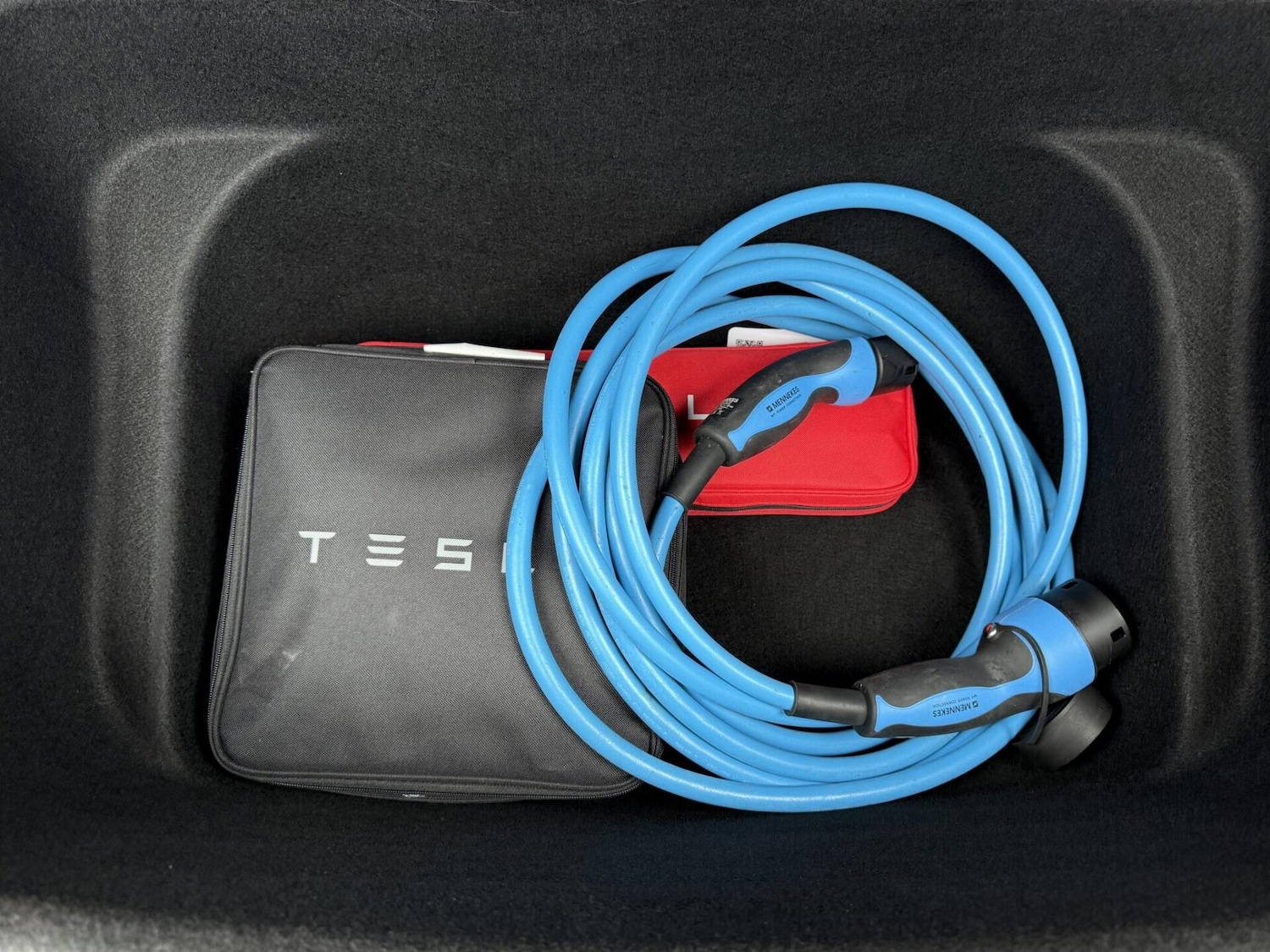 Used Tesla Model Y 2023 for sale - 76909353: Photo 22