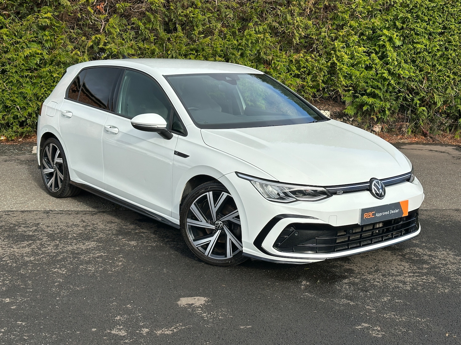 Used Volkswagen Golf 2021 for sale - 77676868: Photo 1