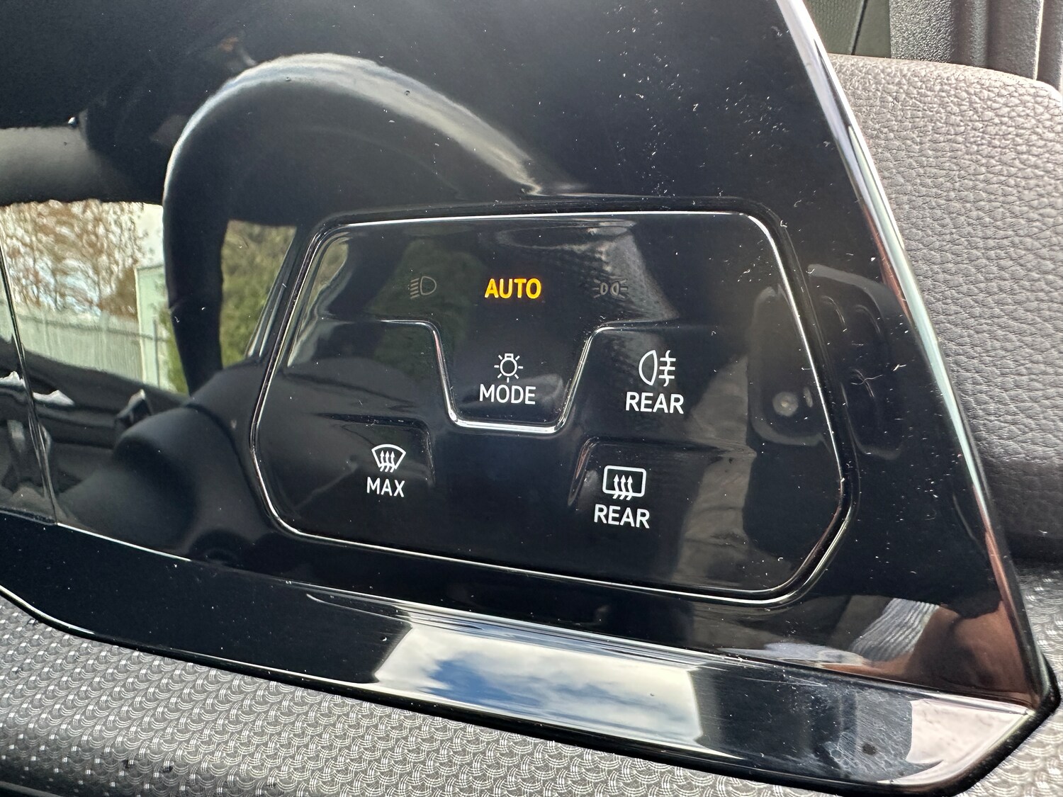 Used Volkswagen Golf 2021 for sale - 77676868: Photo 32