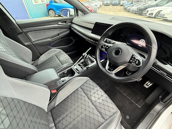 Used Volkswagen Golf 2022 for sale - 77221347: Photo