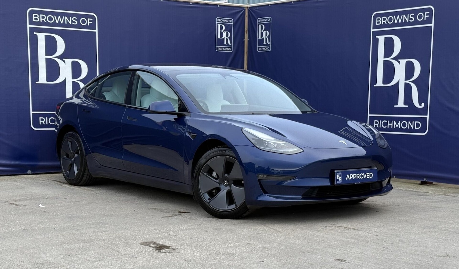 Used Tesla Model 3 2023 for sale - 77744437: Photo 1
