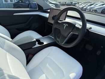 Used Tesla Model 3 2023 for sale - 77744437: Photo