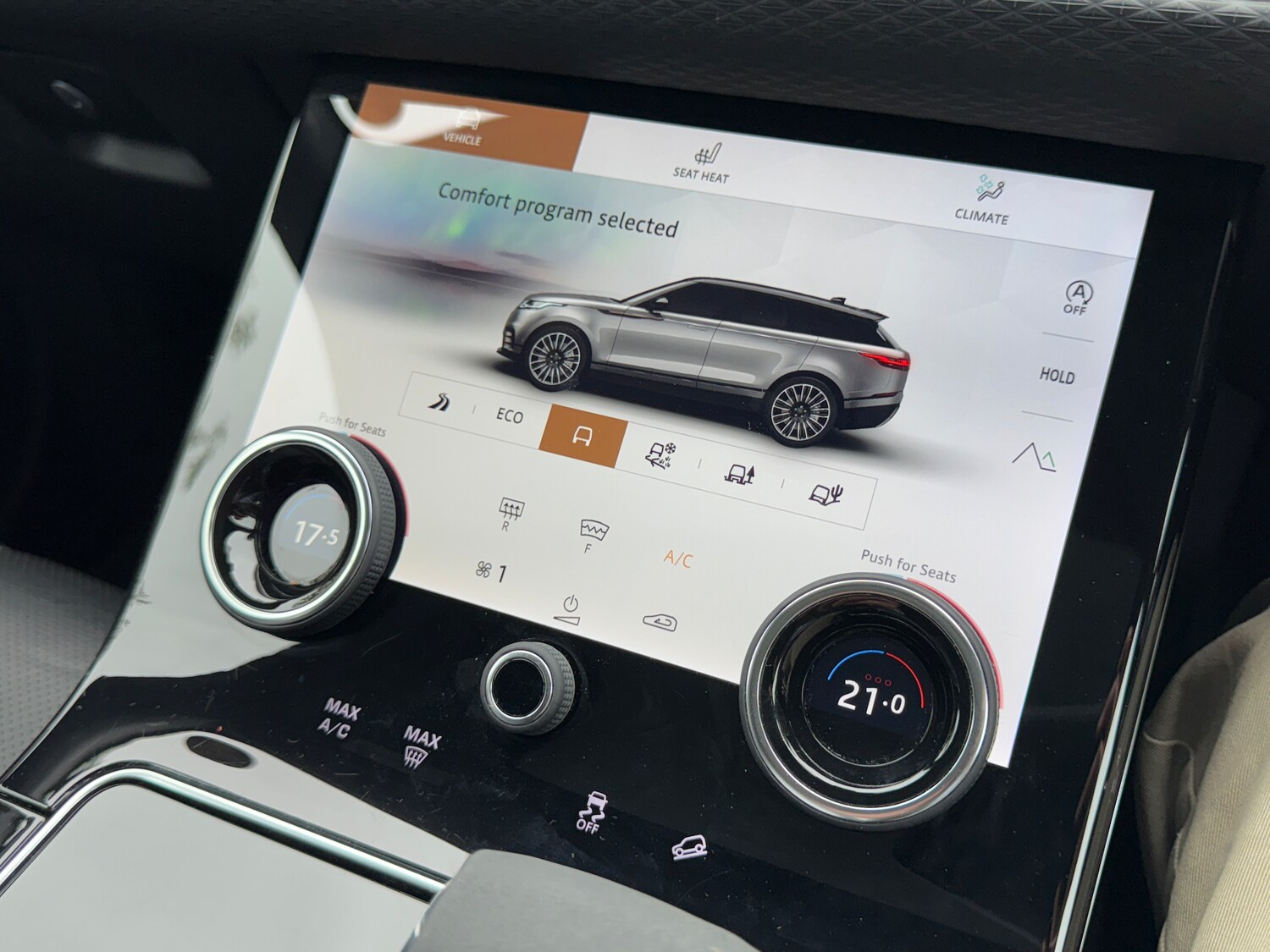 Used Land Rover Range Rover Velar 2021 for sale - 77208272: Photo 32