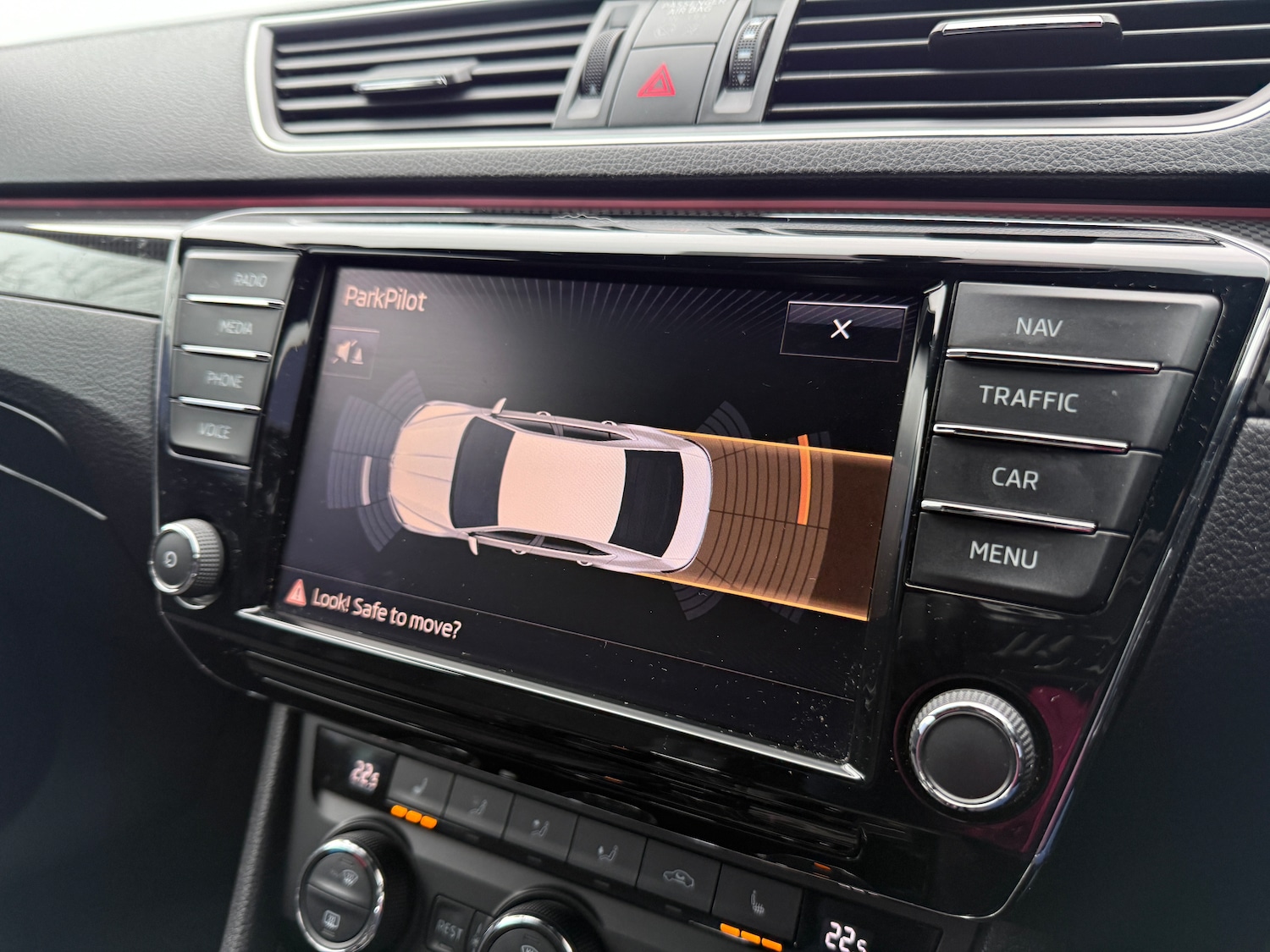 Used Skoda Superb 2017 for sale - 77364838: Photo 37