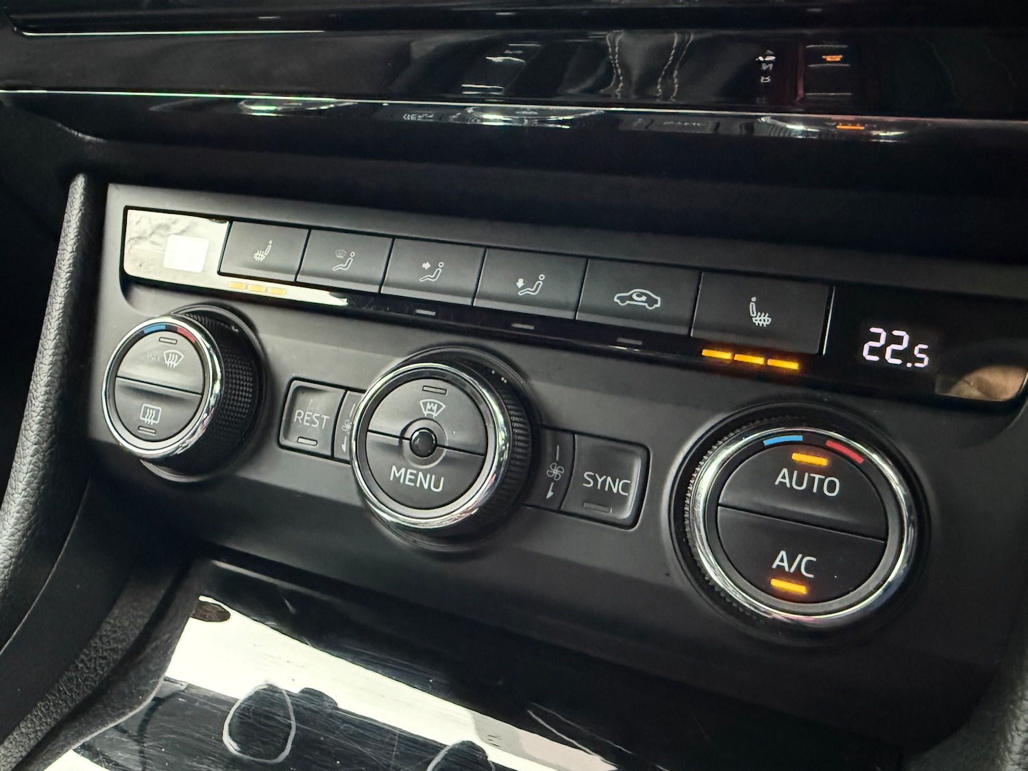 Used Skoda Superb 2017 for sale - 77364838: Photo 39