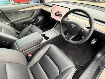 Used Tesla Model 3 2023 for sale - 78698481: Photo