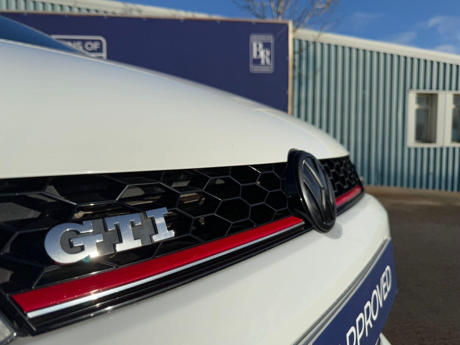 Used Volkswagen Polo 2015 for sale - 76739402: Photo 15